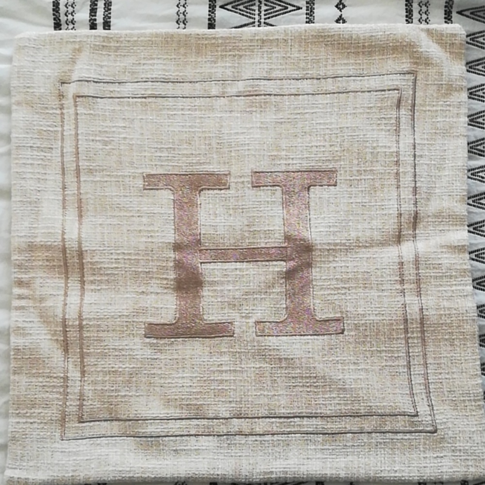 Pillow cover